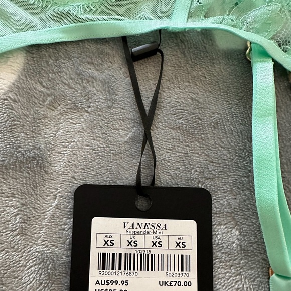 VANESSA MINT
SUSPENDER - Picture 11 of 12